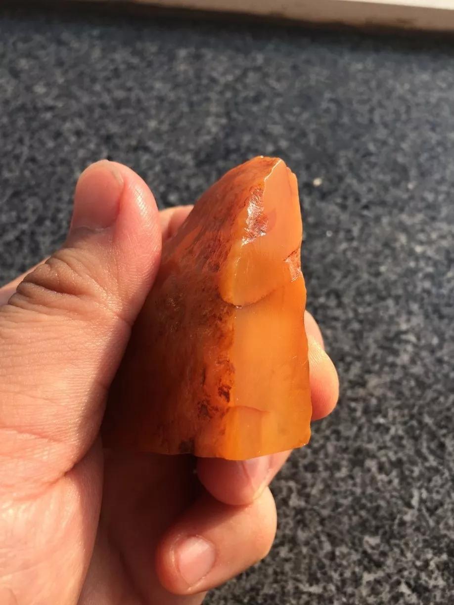 寿山田黄原石真品,怎么鉴别寿山田黄的品质