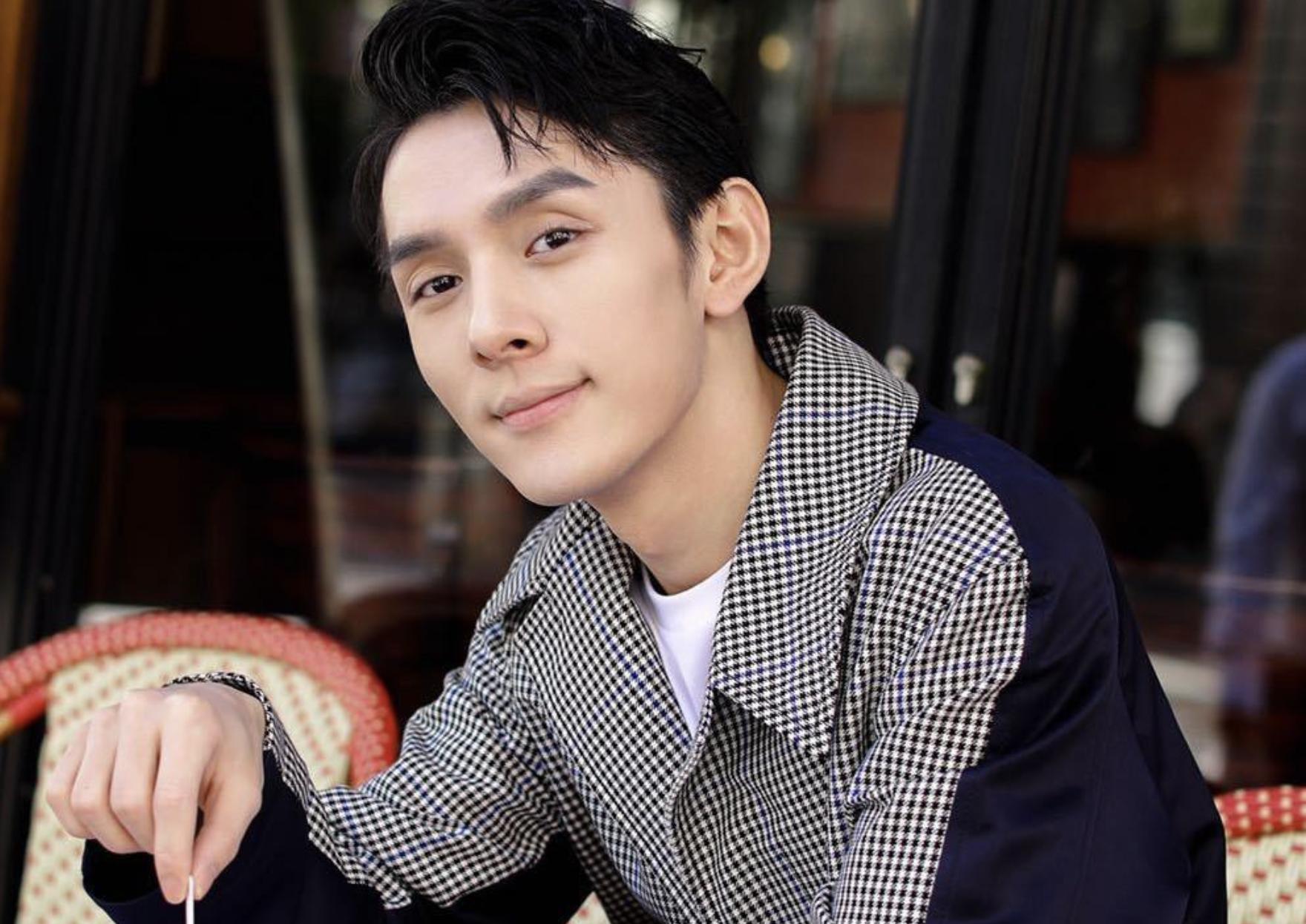 湖南小伙直播卖口红,湖南小伙卖口红暴富