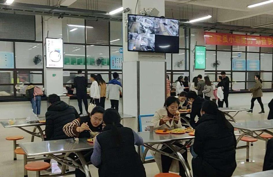 大学宿舍开小卖部3年赚20万,大学生在宿舍开小卖部赚30万