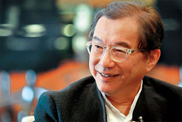 39岁创立广达,57岁进世界500强,今身价220亿,妻子曾是台大校花