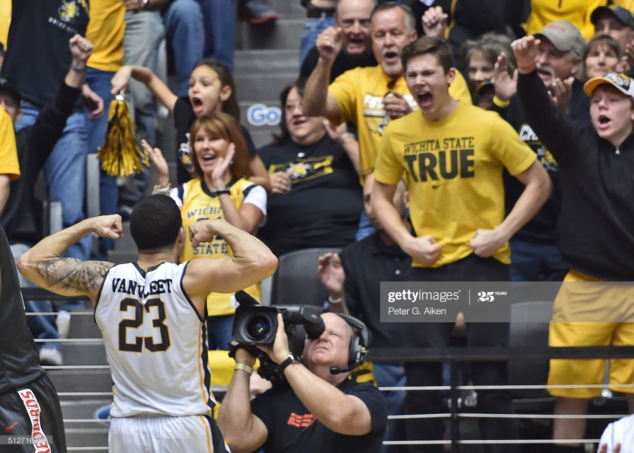 范弗利特夺冠后感言,猛龙范弗里特落选秀最大合同