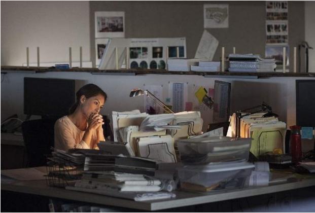 纺织厂女工记录夜班生活抖音,纺织厂女工工资一万多