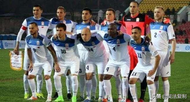 中国男足两球落后逆转取胜,中国男足乌龙视频