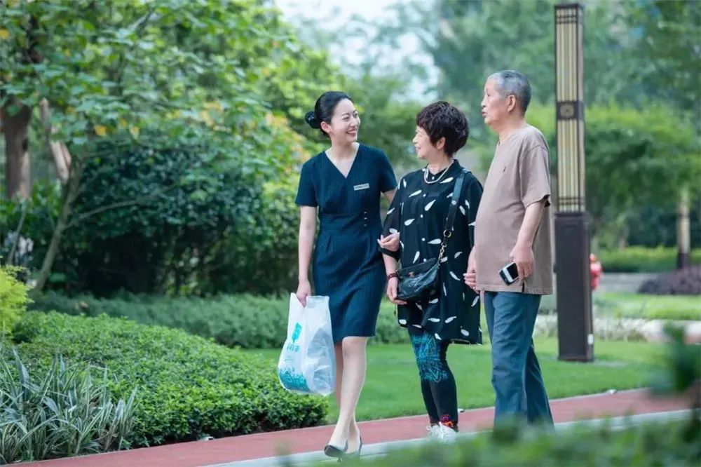 房产楼市大考雅居乐交出稳答卷,地产优等生