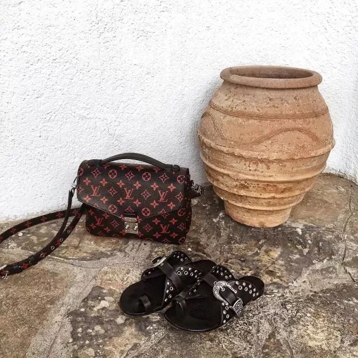 lv和chanelysl (ysl niki与lv邮差包哪个值得入手)