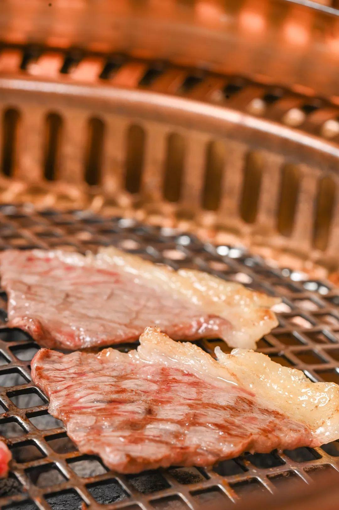 日本最贵和牛店,日本最厚的牛排店铺