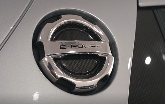 坐拥好几十辆豪车,坐拥千万豪宅是种什么体验