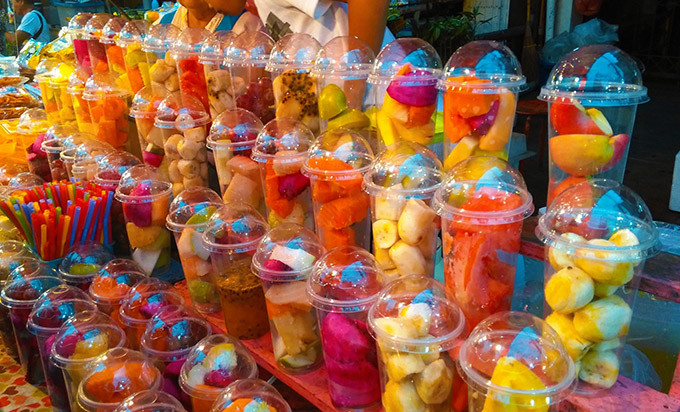 曼谷joddfairs夜市水果西施,曼谷滨河夜市和考山路夜市哪个好