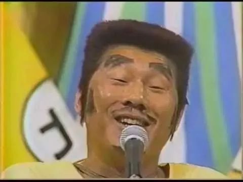 72岁北野武被*妇情**抛弃：“早知道这么难，不如和前妻一起”