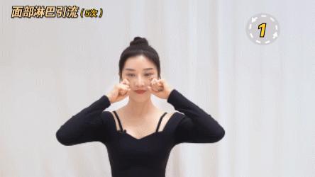 57岁巩俐怎样保持年轻呢,55岁的巩俐凭什么美炸了