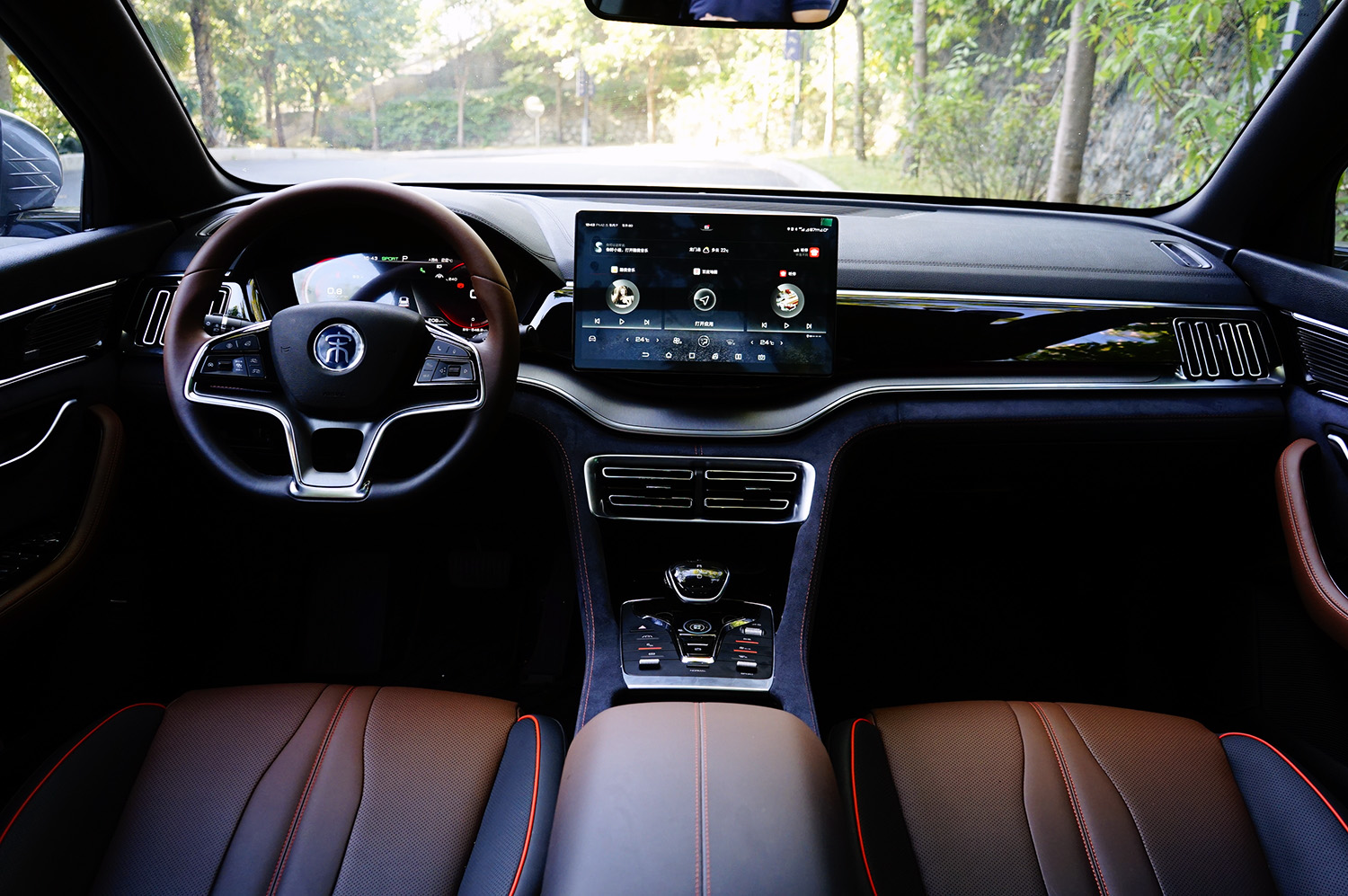 宋plus动力深度测评,比亚迪宋prodmi与宋plusdmi底盘