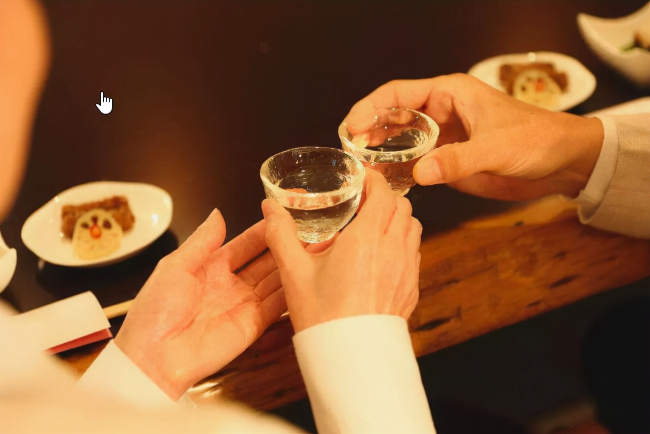 喝了十年白酒,喝了20多年白酒也没什么毛病啊