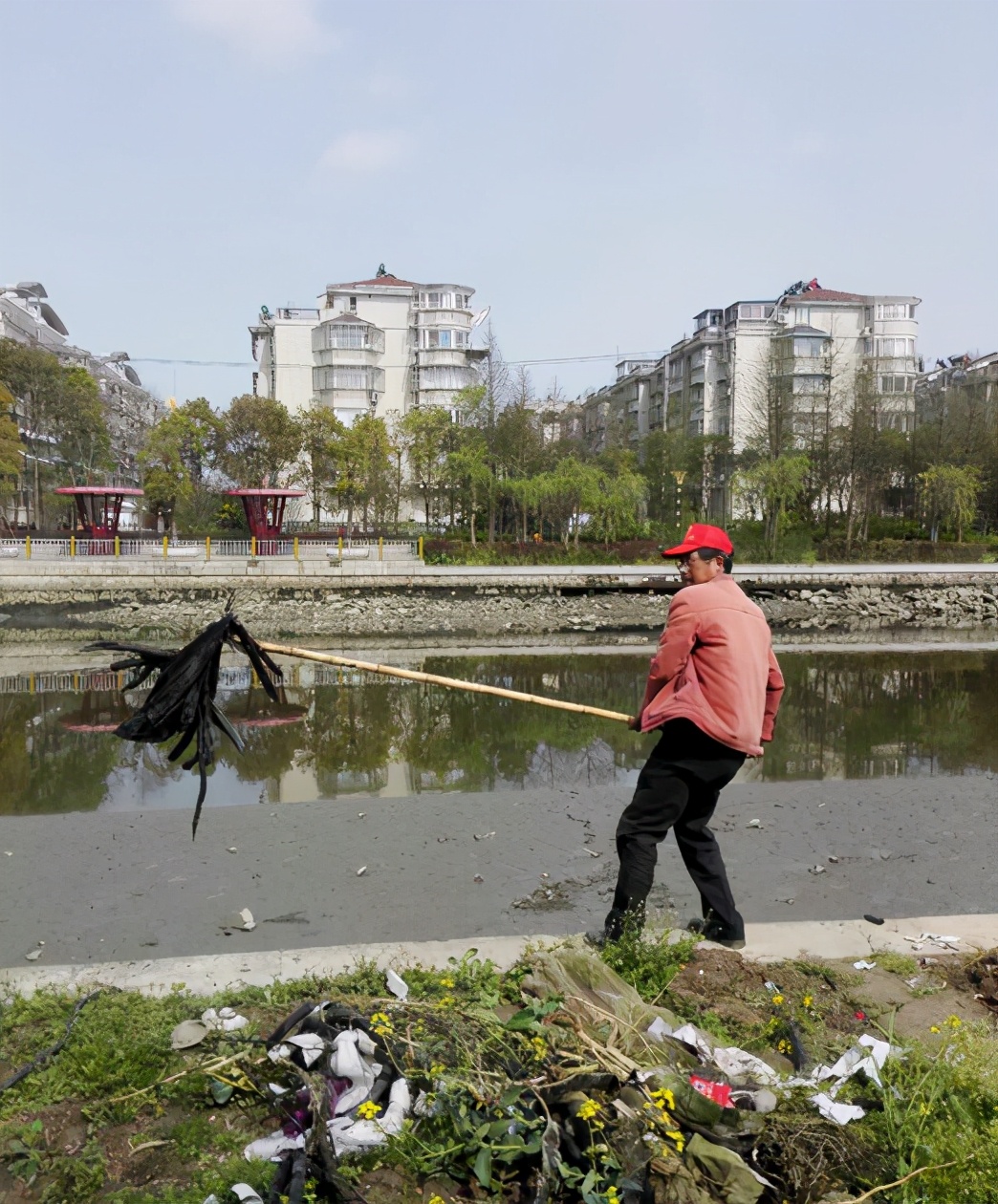 海门镇志愿服务图片,海门温度