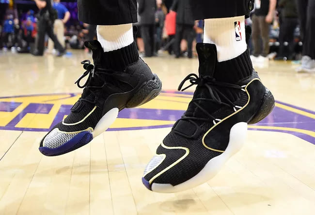 篮球鞋越轻越好吗,篮球鞋缓震越好越保护膝盖么