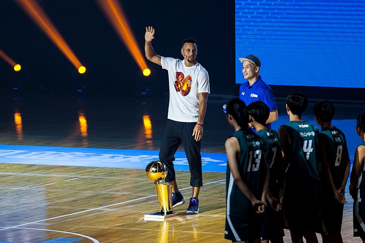 打篮球怎么练身体素质不影响长高,打篮球怎么练好身材