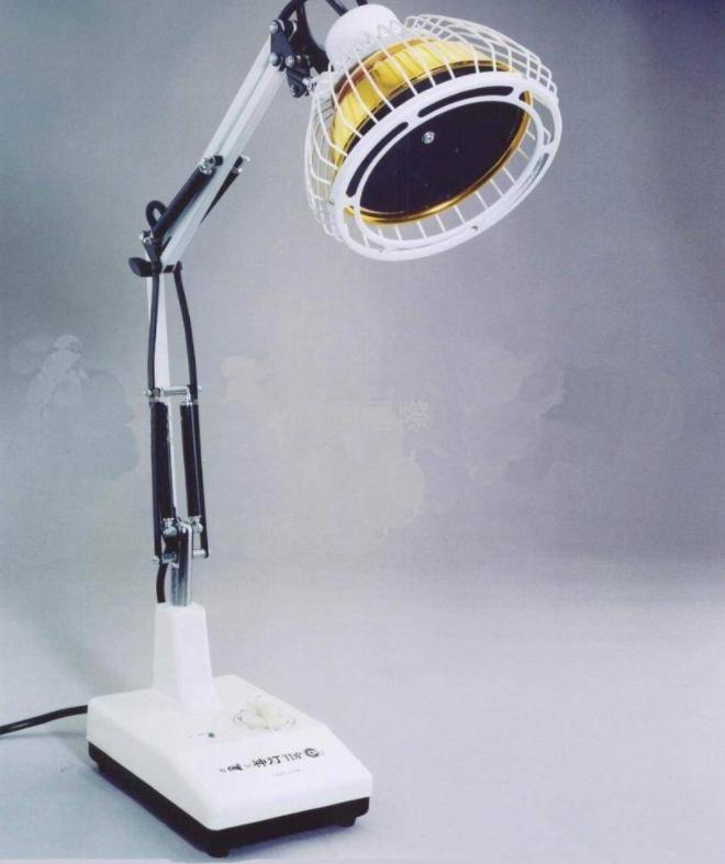 治疗肌肉拉伤的电烤灯，优点突出，但缺点常常被人们忽视