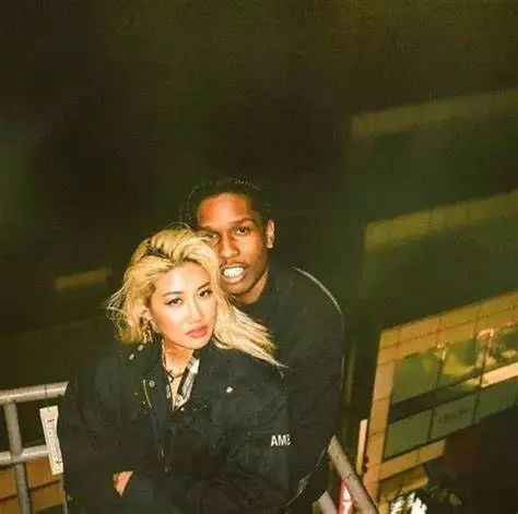 王一博西装复古风,王一博的心头肉