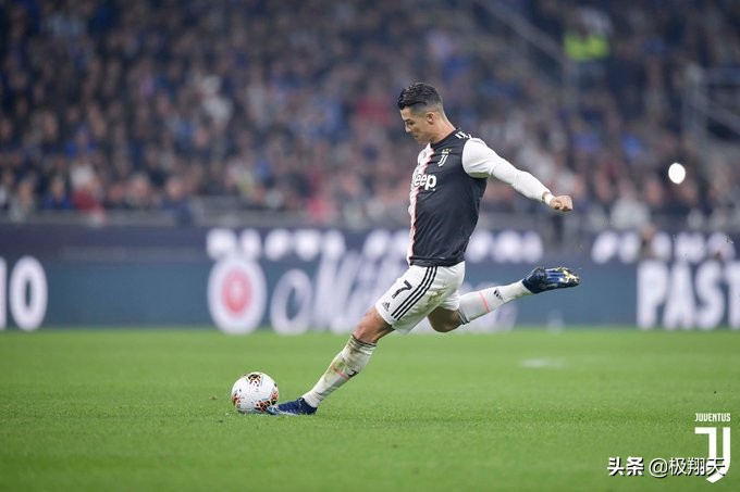 c罗mvp发奖时刻,c罗mvp赛后采访