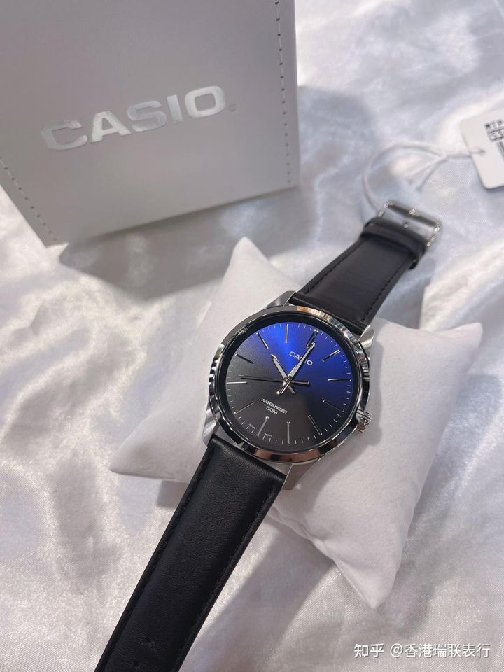 知乎高赞：有哪些值得选购的小众极简表款？