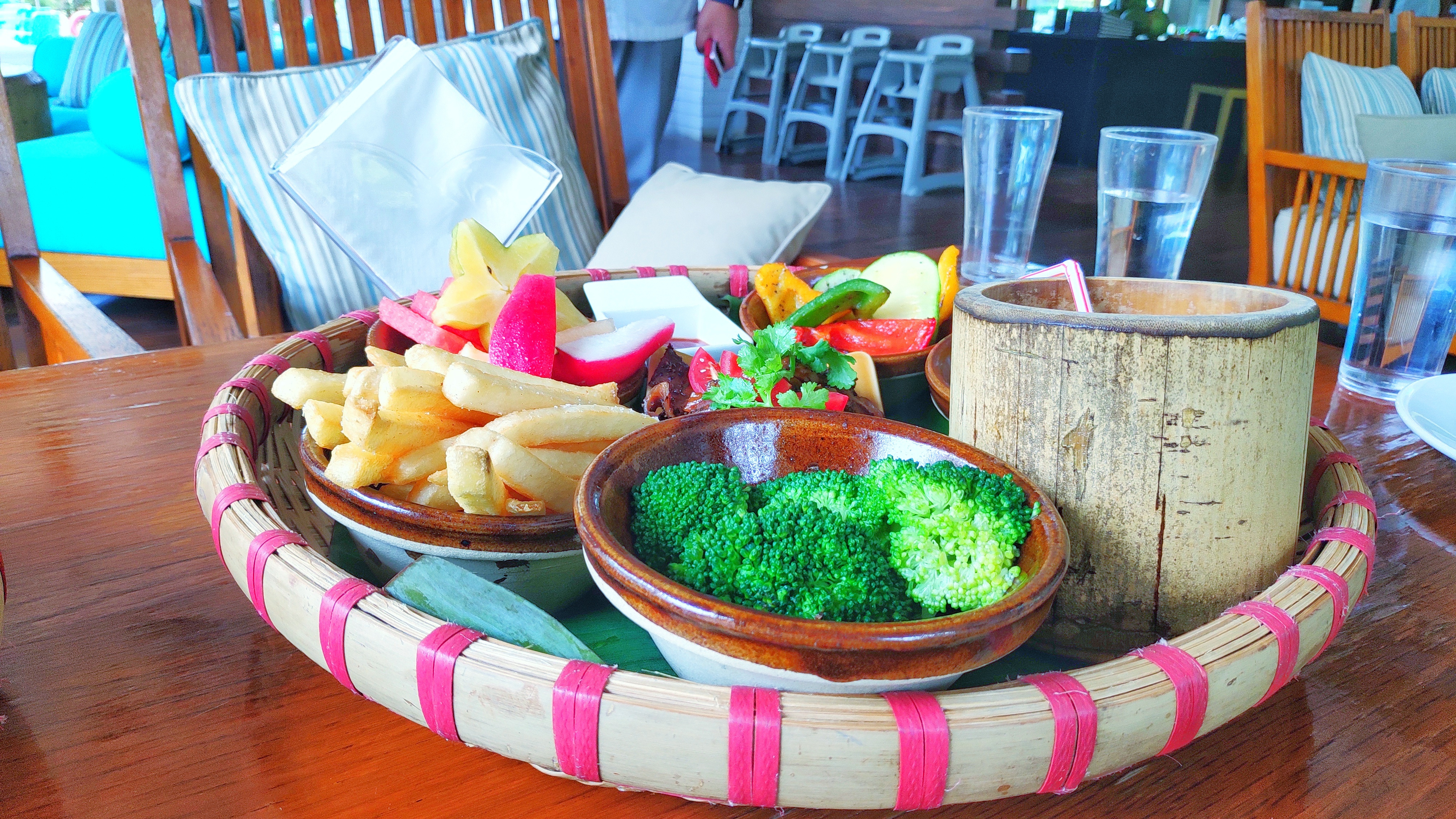 三亚如何找性价比高的住宿,三亚的高端酒店怎么选