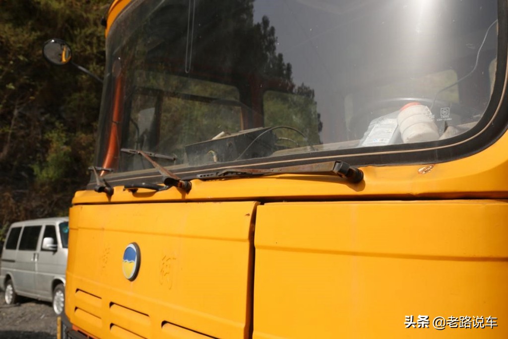 斯太尔血脉超级少见的黄河牌JN3261公铁两用卡车