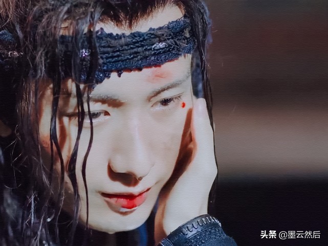 《琉璃》璇玑为何执着于为司凤点痣？