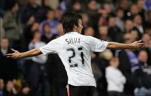 贝莱隆和劳德鲁普是大卫-席尔瓦选择瓦伦和曼城21号球衣原因