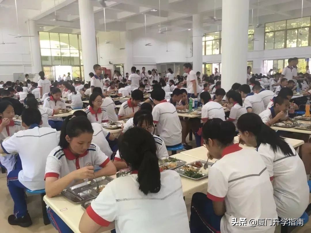 厦门华侨中学官网,厦门华侨中学是一级达标校吗