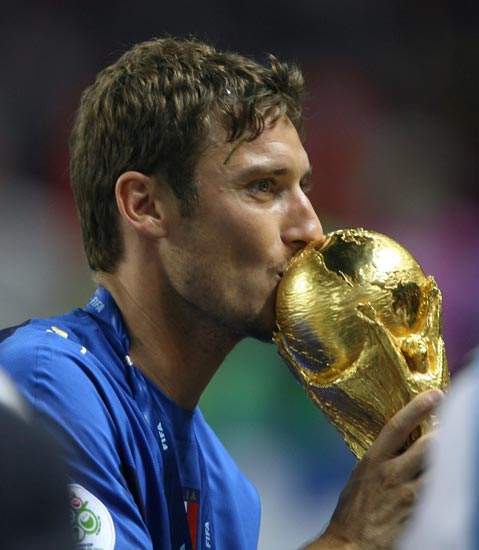 拒绝皇马的人有哪些,皇马球员欢迎托蒂