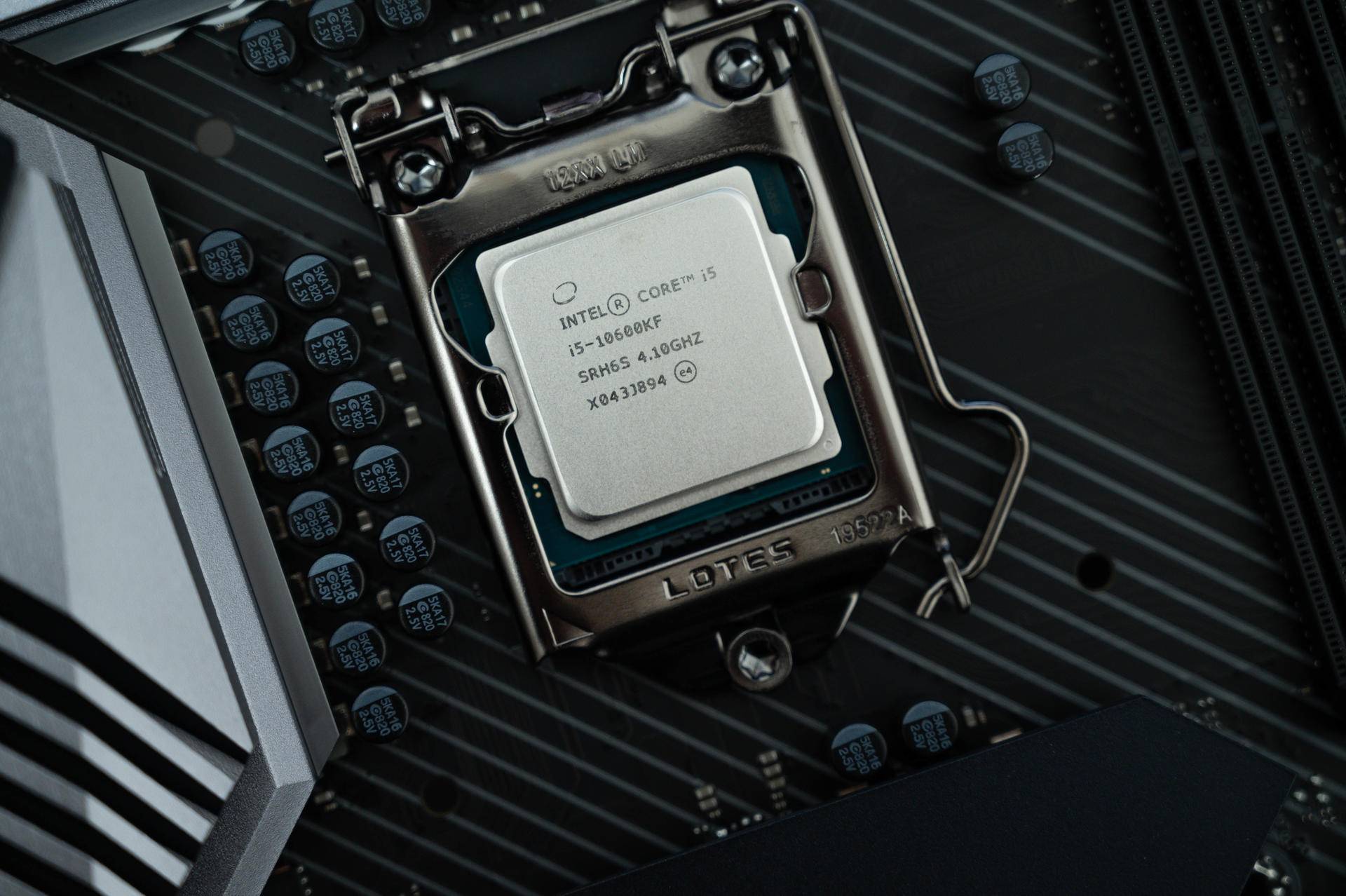 性价比游戏主机分享，玩家的甜品级显卡有了那处理器要怎么选？