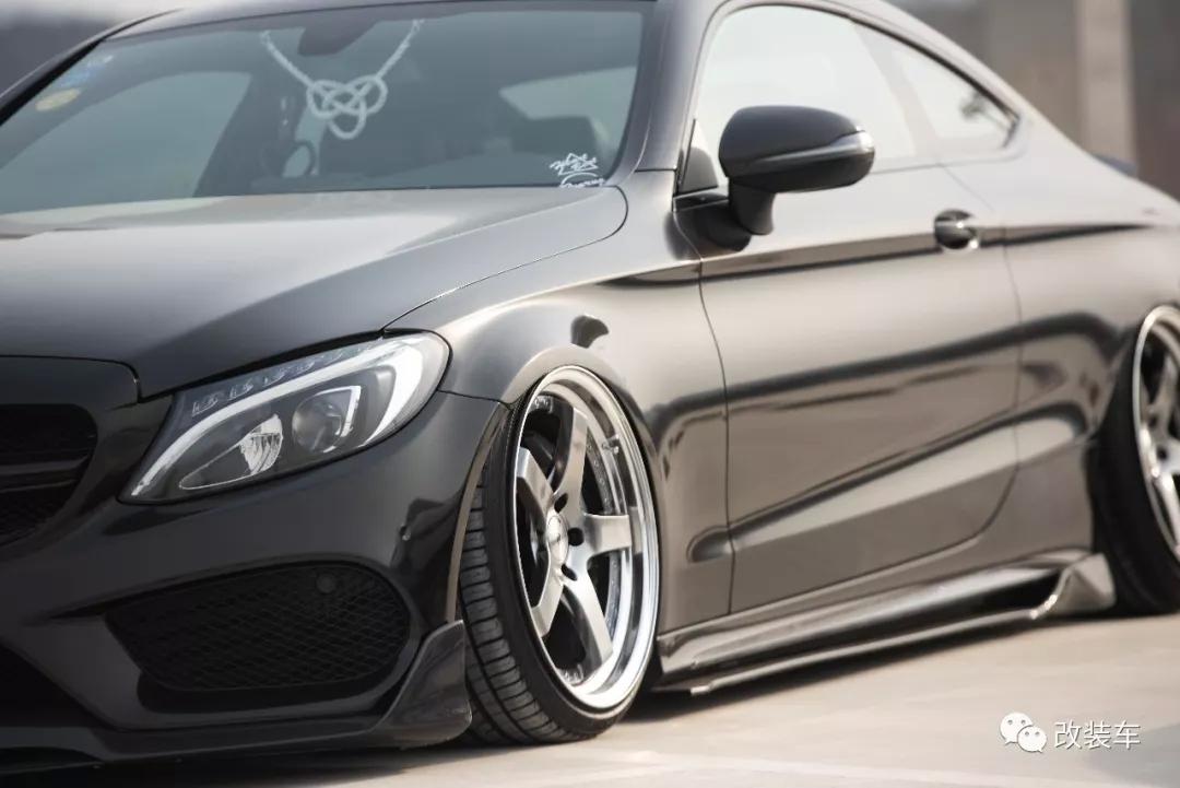 放弃了激情小钢炮高6R，购入奔驰C200做回安静的*男美**子！