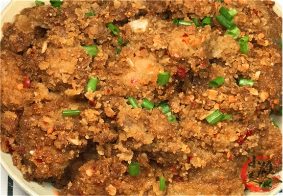 粉蒸肉里的香芋怎么做才不硬不干,做粉蒸肉的正确方法