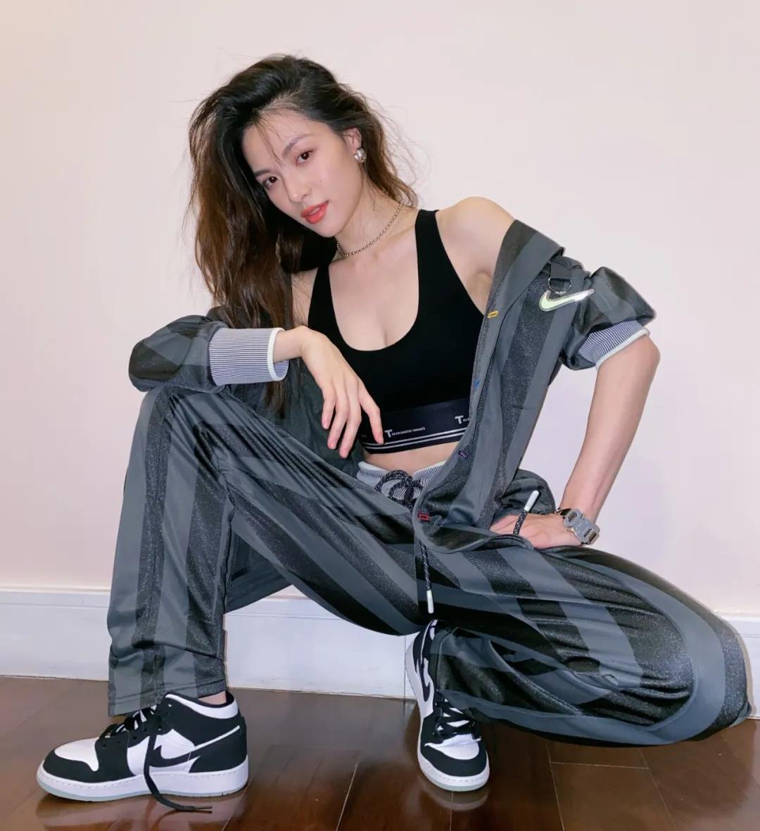 nike好看且好穿女,nike好看又不贵的单品衣服