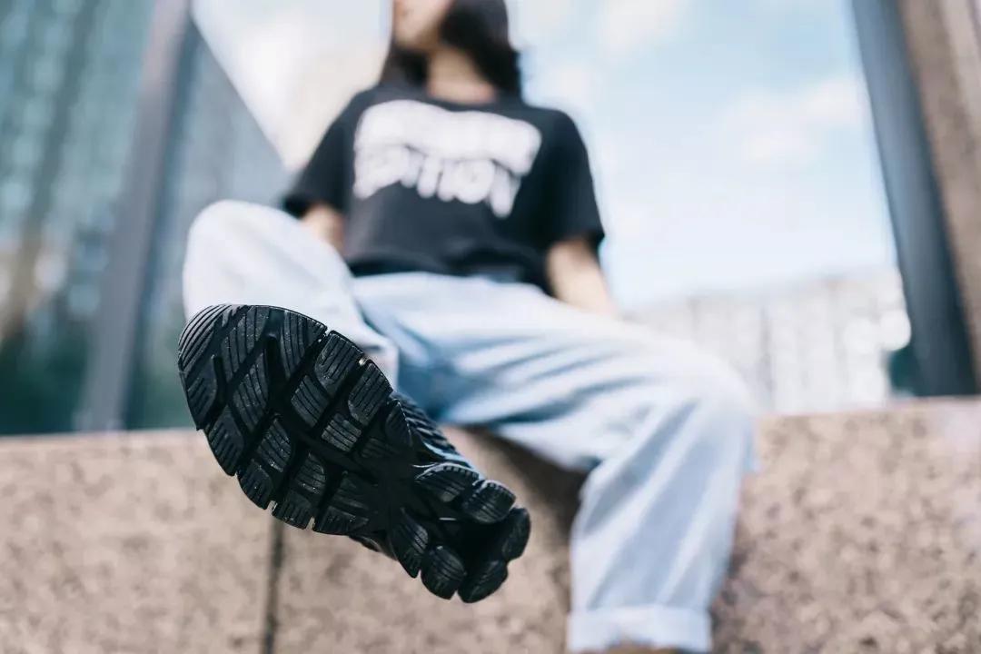 性价比高的跑鞋刀锋鞋,刀锋鞋底潮流跑鞋