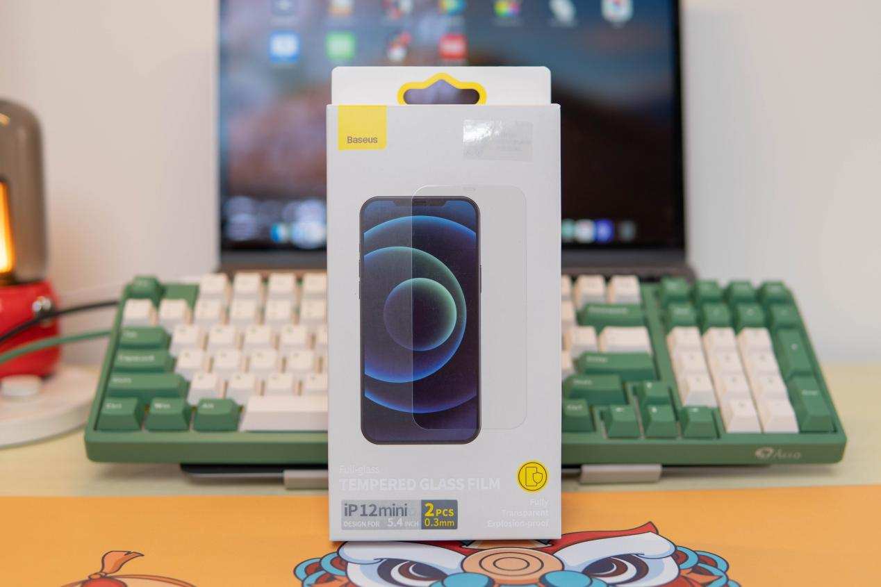 iphone12钢化膜黑边好还是透明好,倍思苹果12钢化膜防尘