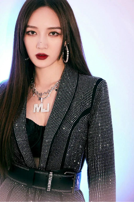 耳环款式图银,优雅耳环必备款式图片大全