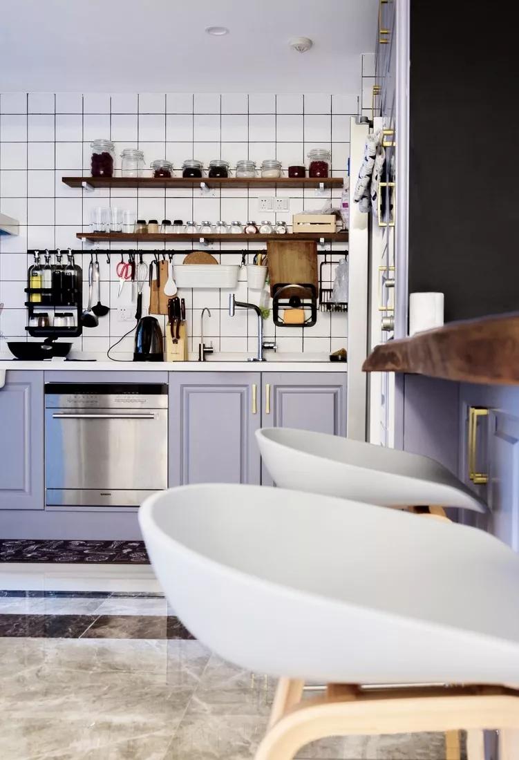 厨房橱柜如何配色显档次,北欧风厨房橱柜配色