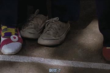 这四种鞋正在威胁孩子的安全,儿童的鞋怎么样才不伤脚