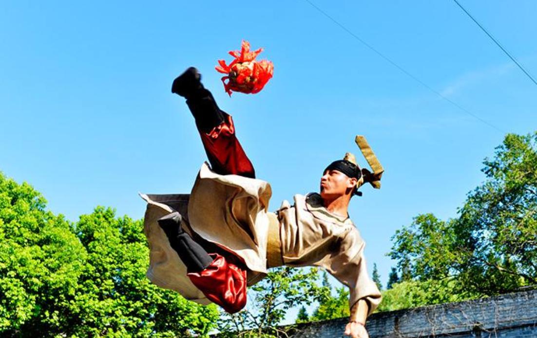 唐朝的蹴鞠是什么,古代蹴鞠球的发展