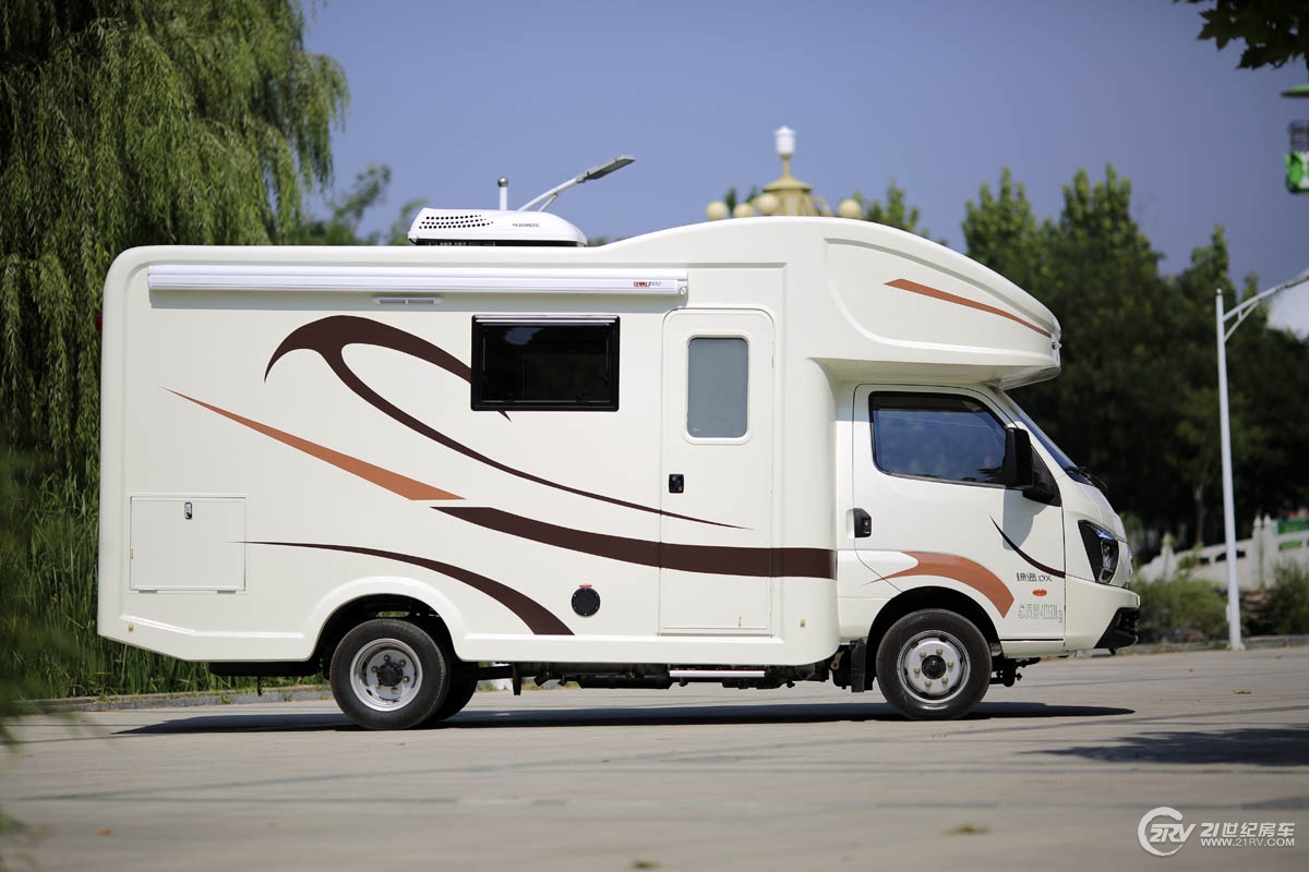 最便宜又大型的睡人最多b型房车 (2019最便宜房车国六c型房车)