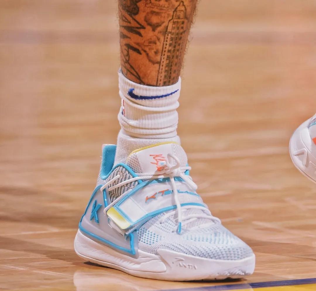 水花2代篮球鞋测评,夏天适合穿的水花系列