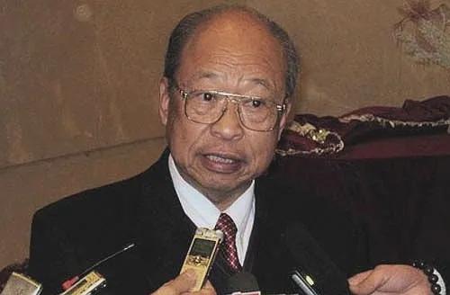 张笑天小说严峻的历程,张笑天靠谱吗