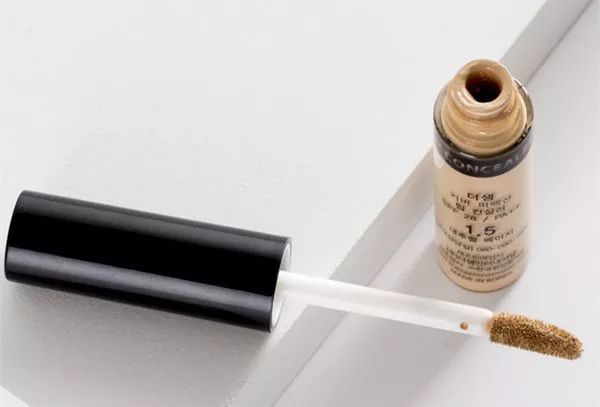 日常彩妆推荐新手用哪款好用,彩妆推荐及拔草款怎么用的