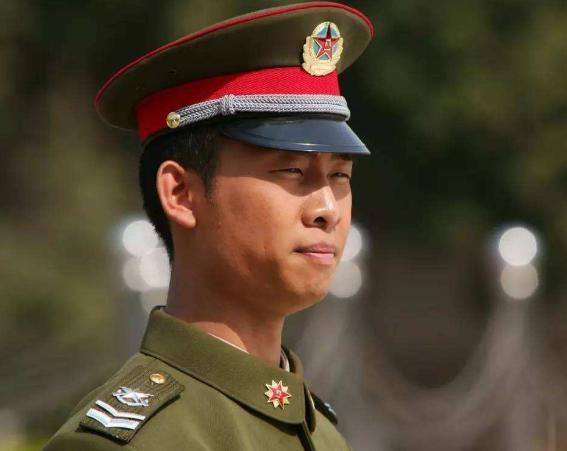 张译出道20年龙套终成影帝,6位大器晚成的明星张译