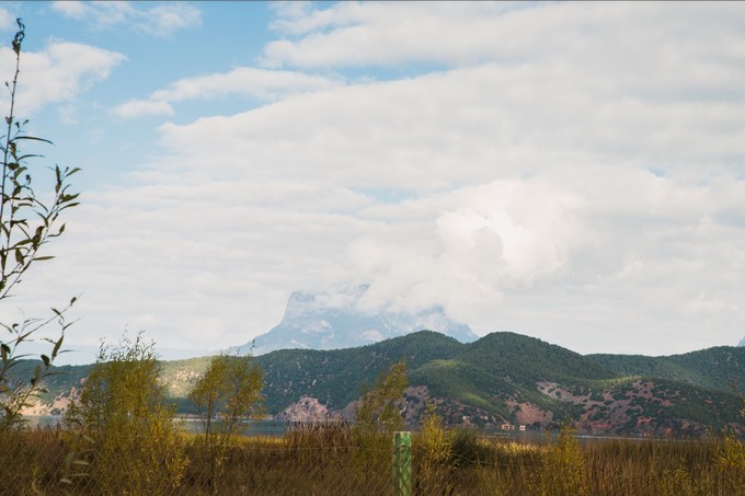 消失的地平线上的“香巴拉”和“女儿国”（二）