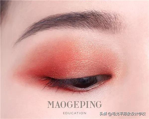 怎么避免眼妆脏,怎样防止眼妆脱落