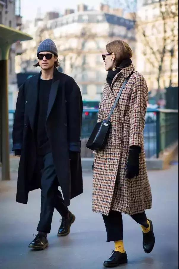 杨幂热巴穿的这些款式超出彩,杨幂热巴实力种草的牛仔外套