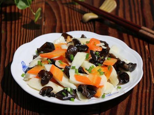 山药这样做又白又脆,山药这样做不粘不变黑