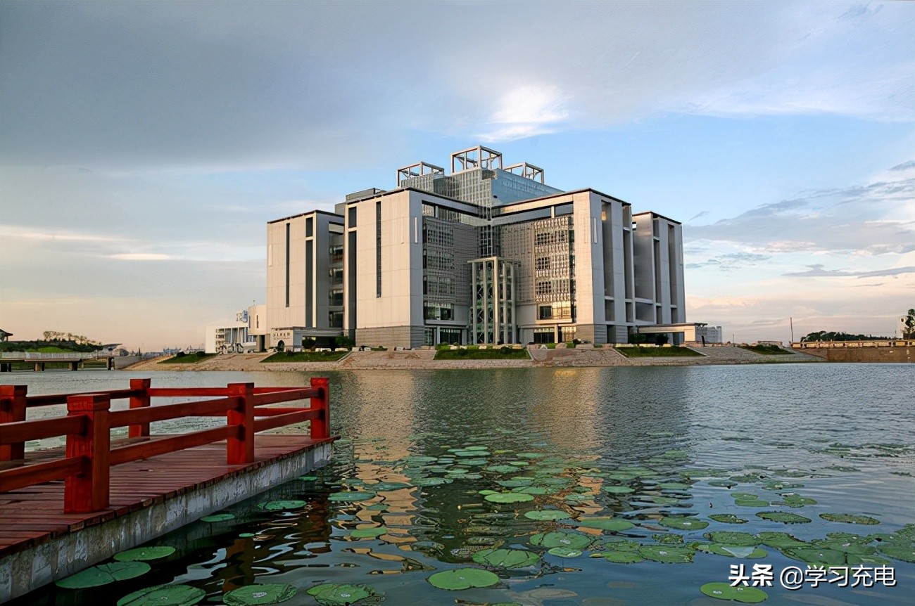 安徽师范大学放弃入学事件,安徽师范大学学生不入学的原因