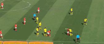 广州恒大吃哑巴亏，裁判该重头开始学。沪媒再次暴露人品行业底线